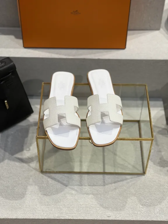 Hermes Shoe 